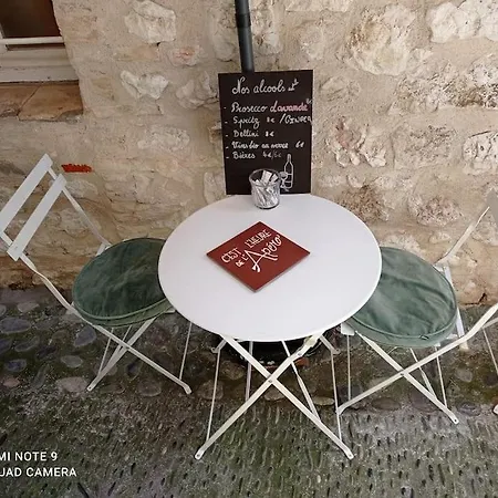 Chambre Atypique Dans Cafe Healthy Saint-Paul-de-Vence Exterior photo