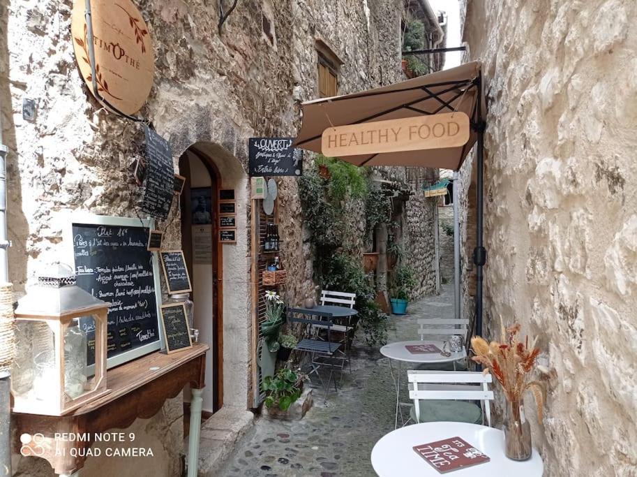 Apartment Atypique Dans Cafe Healthy *